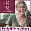 Pendentif énergétique anti ondes mom®6 - La technologie mom® dans un pendentif en forme de mini-cube et en relief pour une capacité de pénétration plus importante en ondes scalaires. Inspiré du correcteur d’environnement mom®, le mini-cube est le nouveau pendentif énergétique mom®. Son aspect compact et sa puissance en font le compagnon indispensable des personnes Electro-Hyper-Sensibles (EHS). La technologie mom® dans un pendentif en forme de mini-cube en résine et en relief pour une capacité de pénétration plus importante en ondes scalaires. Une puissance de rayonnement multidirectionnelle grâce à son relief en 3D. Procure calme, apaise le stress, l’anxiété et la douleur. Ses six faces en trois dimensions participent au rééquilibrage énergétique. Il accompagne aussi les praticiens dans l’exercice et la promulgation de leurs soins énergétiques.