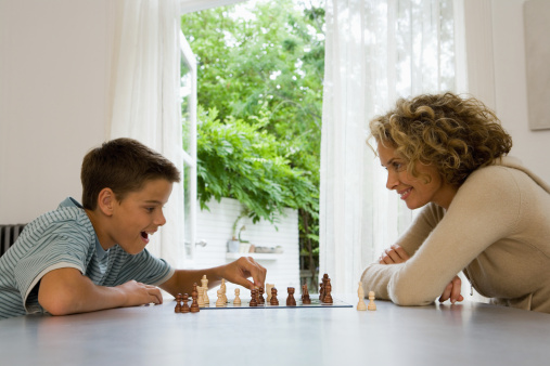 Tout sur les jeux faciles à emporter en vacances pour petits et... grands !