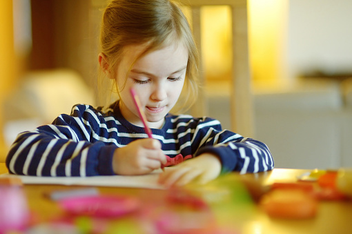 Ma fille de 10 ans dessine très mal