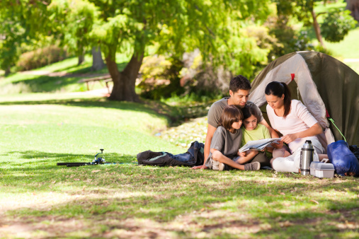 Matériel de camping pour vacances réussies