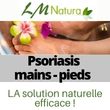 Psoriasis palmo-plantaire, solutions naturelles - Qu’est que le psoriasis ?Une maladie d’origine génétique Avant tout, le psoriasis relève d’un terrain génétique favorable. L’agencement d’un certain bouquet de gènes rend le patient susceptible de développer la maladie. D’ailleurs, voilà pourquoi il n’est pas possible en soi de guérir du psoriasis. A ce jour, la science ne peut pas agir sur l’ADN. - Le psoriasis touche officiellement 2 à 5% de la population, partout dans le monde, sans distinction de couleur de peau, de race, d’âge ou encore de sexe. La maladie se soigne par des médicaments ou des traitements naturels.