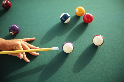 Pourquoi ils adorent jouer au billard 